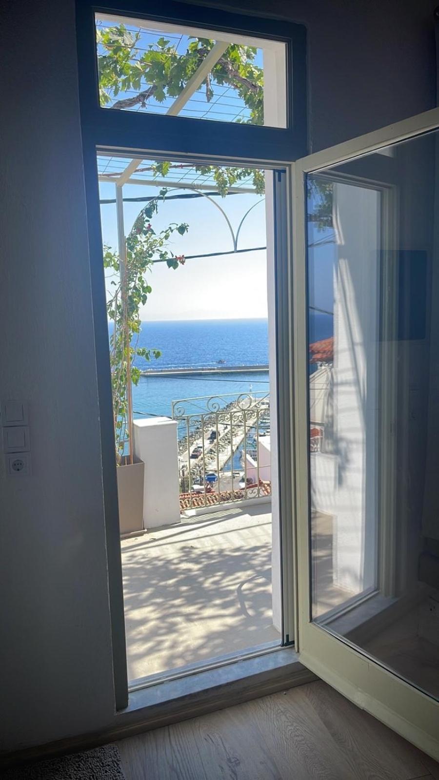 Michalelis Loft & Cave Apartment Plomari Exterior photo
